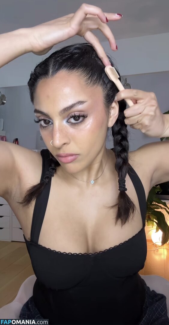 alycakes__ / iconicakes / sara deshmukh / saradeshmukhhh Обнажённый OnlyFans  Утёкшее фото #18