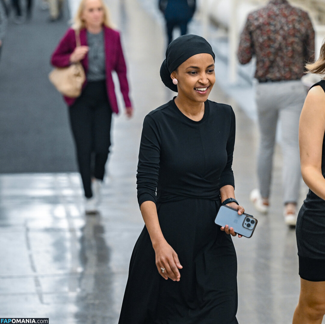 Ilhan Omar Обнажённый OnlyFans  Утёкшее фото #4