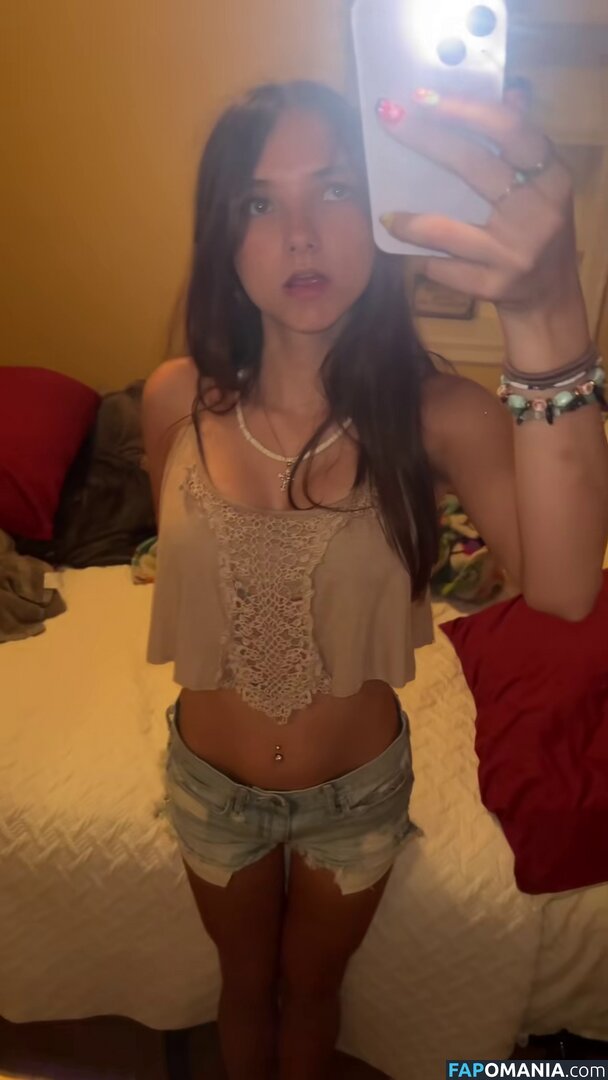 ilovebutterflieslolz123 Обнажённый OnlyFans  Утёкшее фото #3
