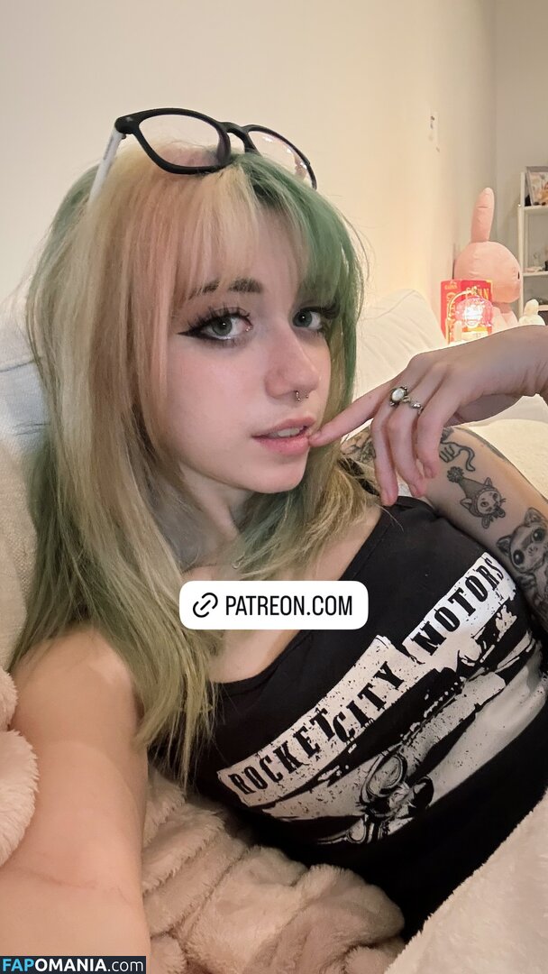 1ILuvMew1 / Iluvmeww / https: / iluvmey Обнажённый OnlyFans  Утёкшее фото #462