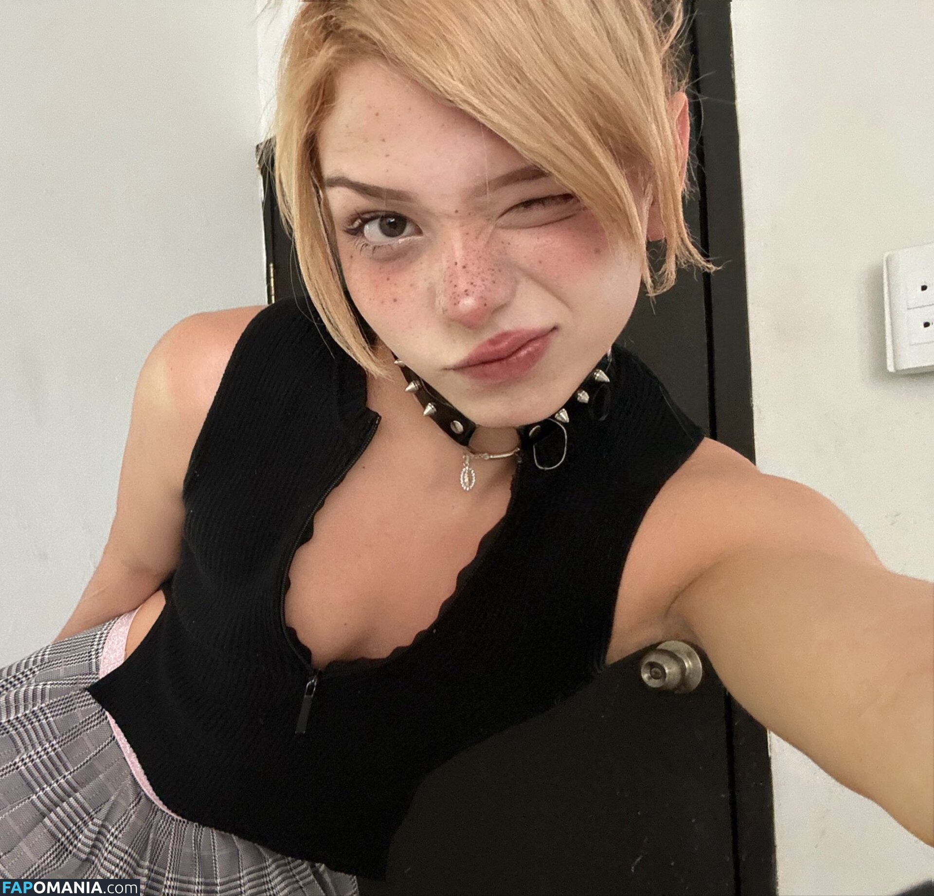 https: / imdinofer Обнажённый OnlyFans  Утёкшее фото #1
