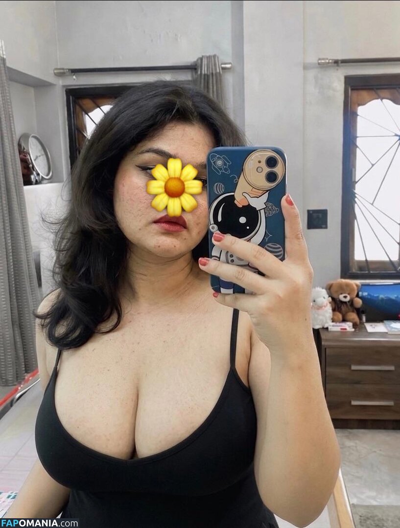 Indian Naughty Stuff / https: / justnaughtystuf / urvashi_apsaraa Обнажённый OnlyFans  Утёкшее фото #5