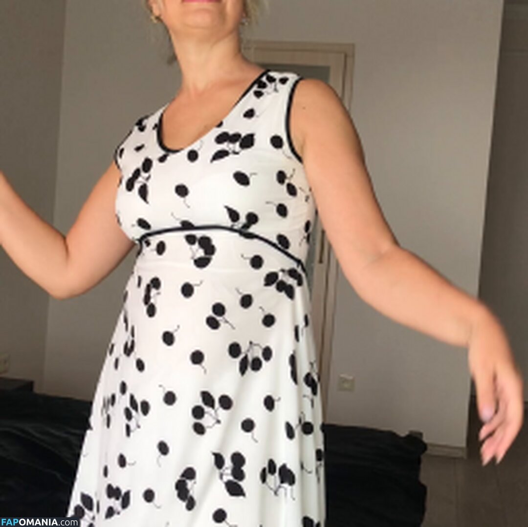 Astrid Heinz / Gabriela Koravora / Ingrid Lykke / Veronika Růže / astrid.heinz / ingridlykke Обнажённый OnlyFans  Утёкшее фото #1