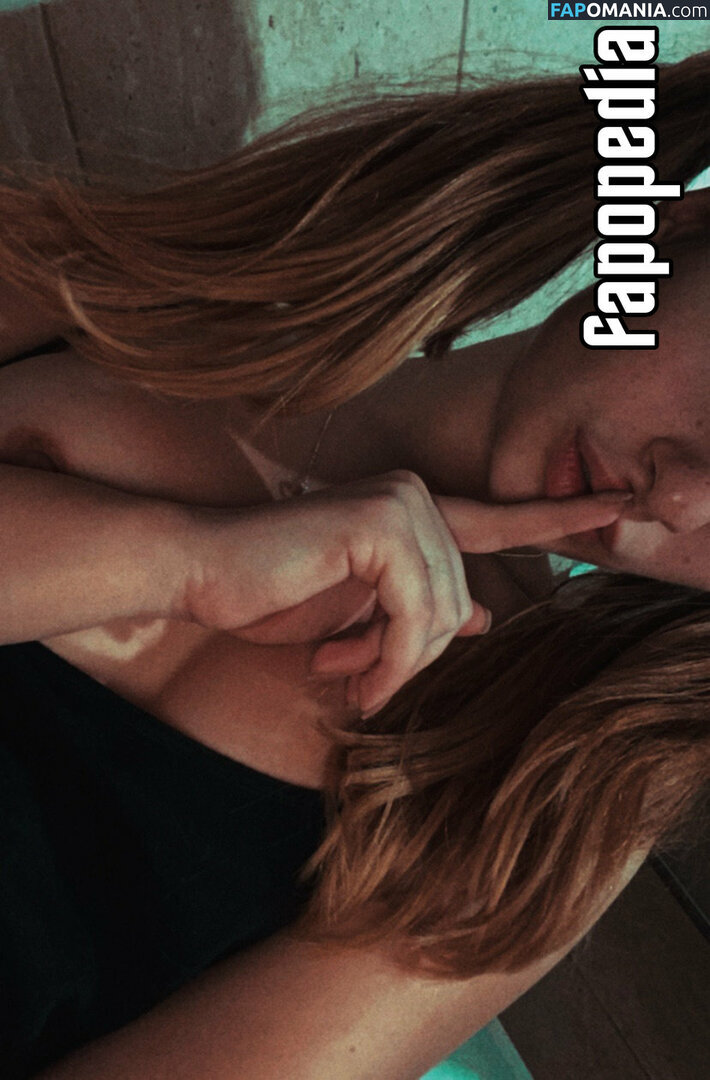 ioana1619 / ioana1619i / ioana_portfolio Обнажённый OnlyFans  Утёкшее фото #1