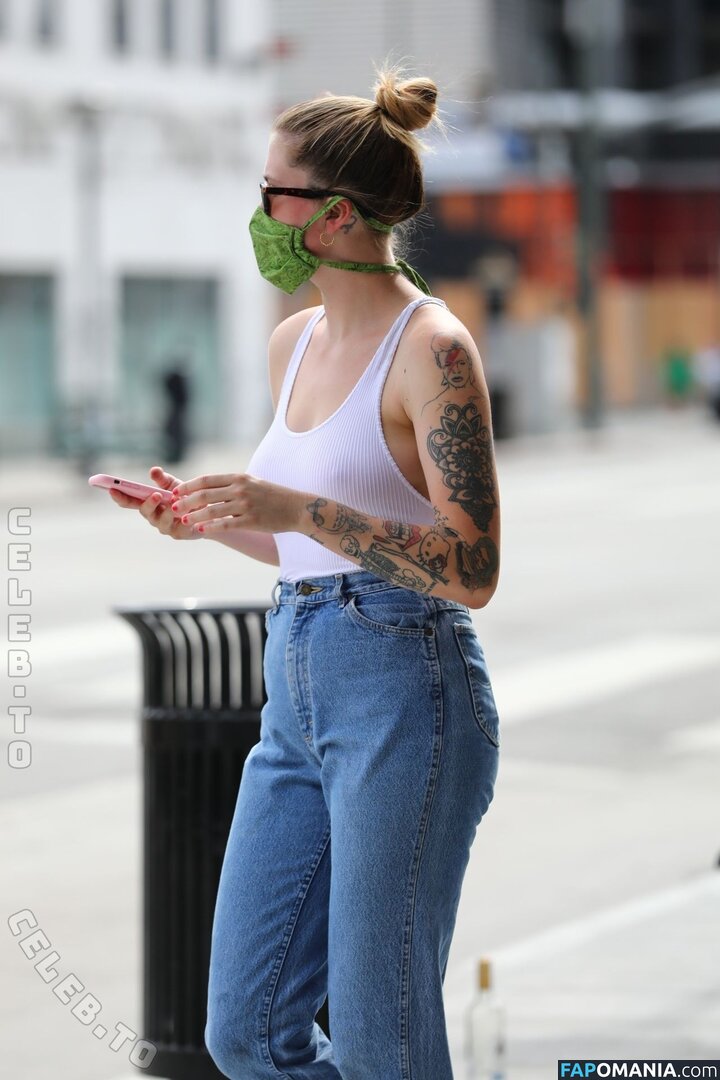 Ireland Baldwin / chloebaldwin... / irelandbasingerbaldwin / irelandirelandireland Обнажённый OnlyFans  Утёкшее фото #235
