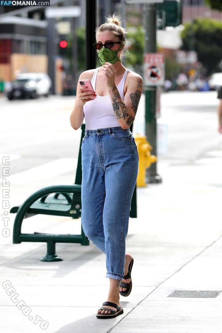 Ireland Baldwin / chloebaldwin... / irelandbasingerbaldwin / irelandirelandireland Обнажённый OnlyFans  Утёкшее фото #238