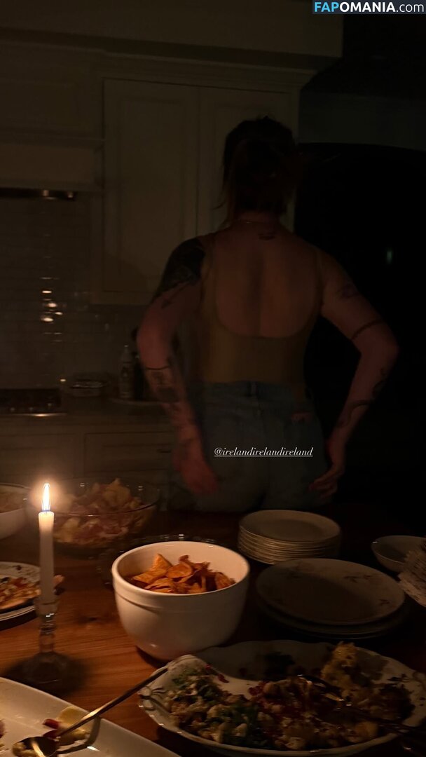 Ireland Baldwin / chloebaldwin... / irelandbasingerbaldwin / irelandirelandireland Обнажённый OnlyFans  Утёкшее фото #239