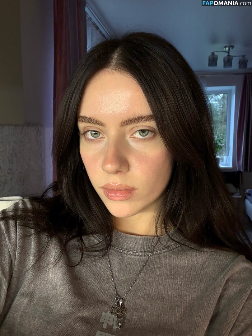 Irina Minkina / howeversnowy / rusian Billie eilish Обнажённый OnlyFans  Утёкшее фото #1