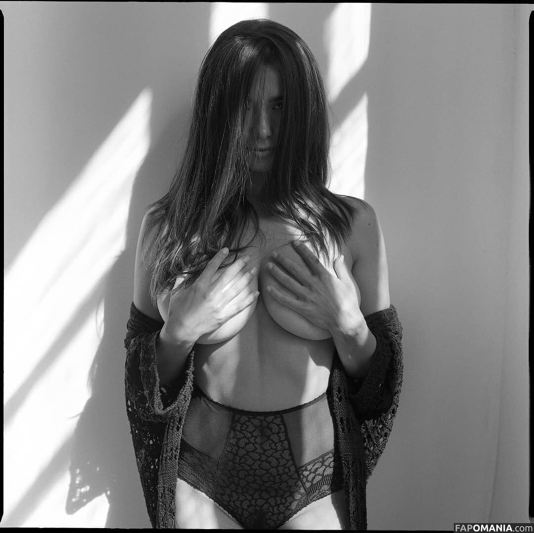 Irina Verina / irinassolo Обнажённый OnlyFans  Утёкшее фото #1