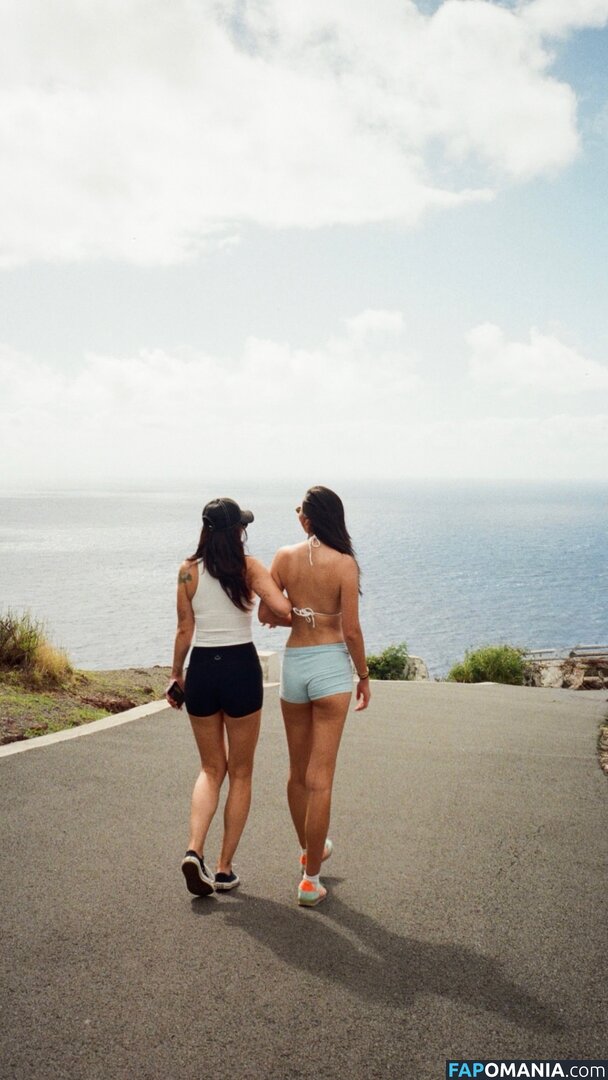 iris_ren / irisashannon Обнажённый OnlyFans  Утёкшее фото #5