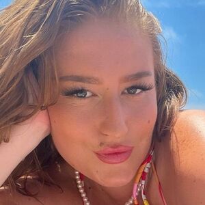 Irish Girl Robyn