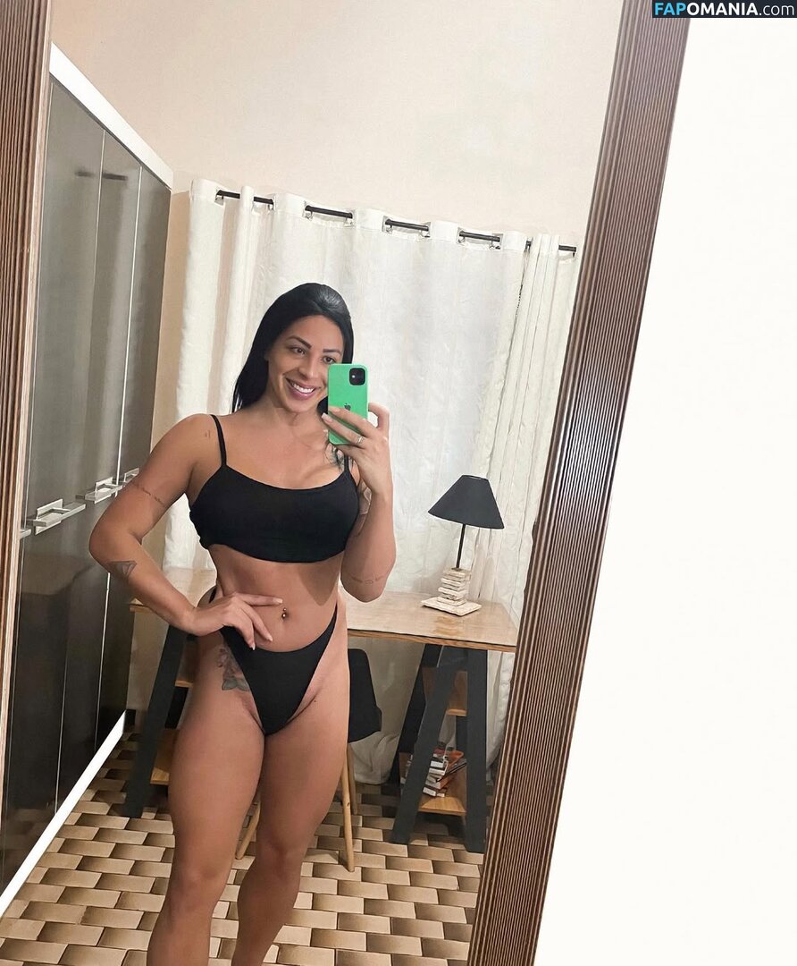 Isa Luvizotto / Isaluvizotto / https: / isa_gomesss_ / isabellaluvizotto_ Обнажённый OnlyFans  Утёкшее фото #1