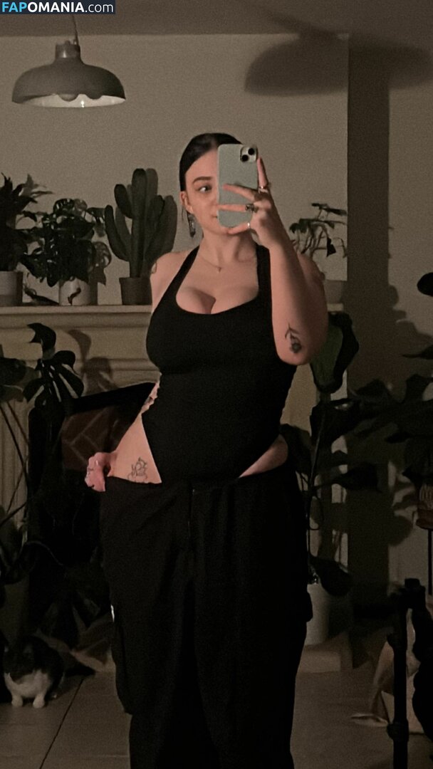 Isabella Dorta / isabelladortapoetry444 Обнажённый OnlyFans  Утёкшее фото #135