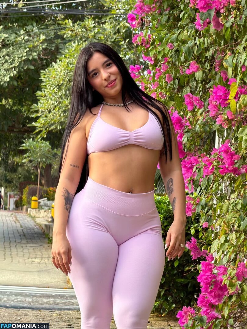 Isabella Tobar / https: / isabellatobaar / isatobaar Обнажённый OnlyFans  Утёкшее фото #2