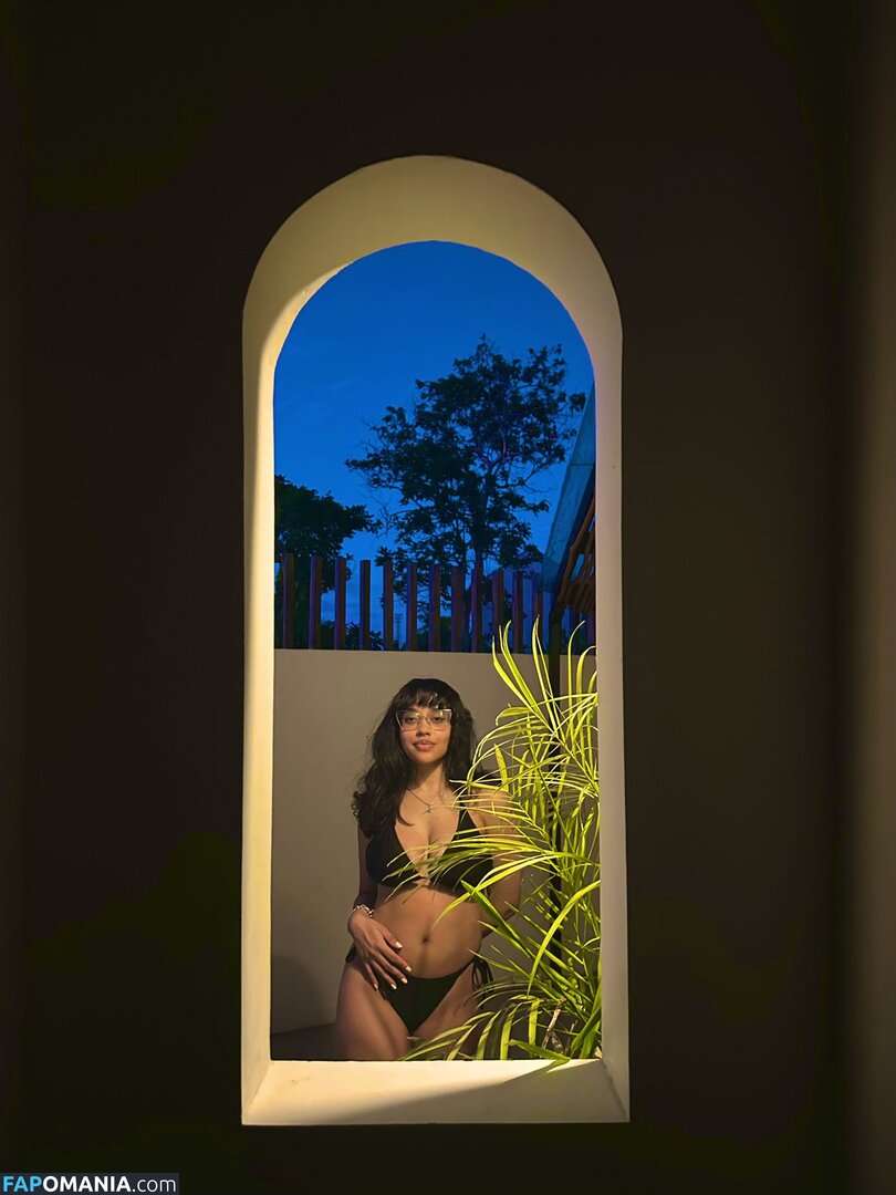 itsqueennovaa Обнажённый OnlyFans  Утёкшее фото #9