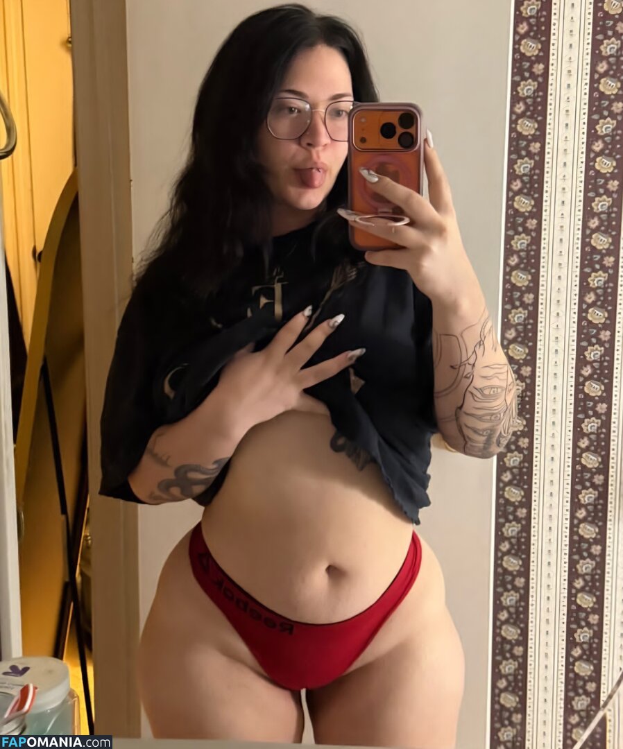 Itzzzachloe / https: Обнажённый OnlyFans  Утёкшее фото #1