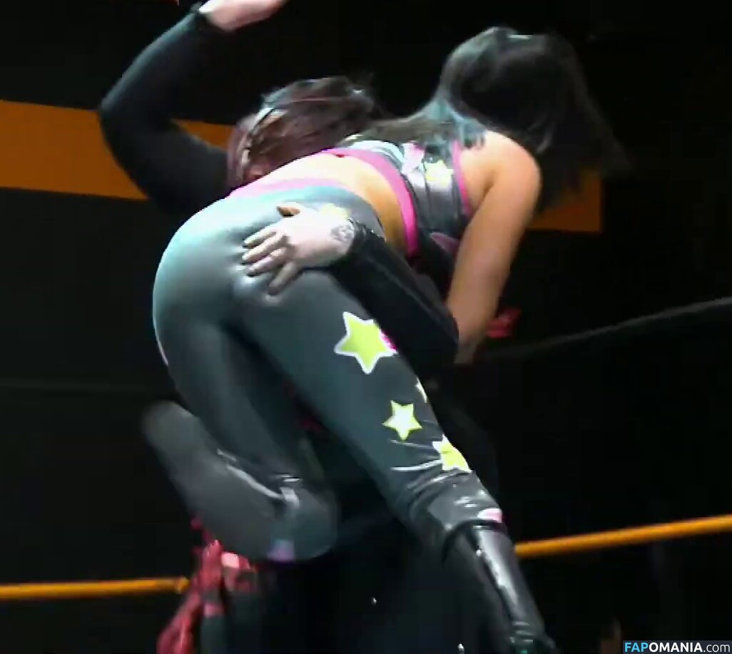 ItsIzzyMania / Izzy Moreno / WWYTWrestling Обнажённый OnlyFans  Утёкшее фото #31