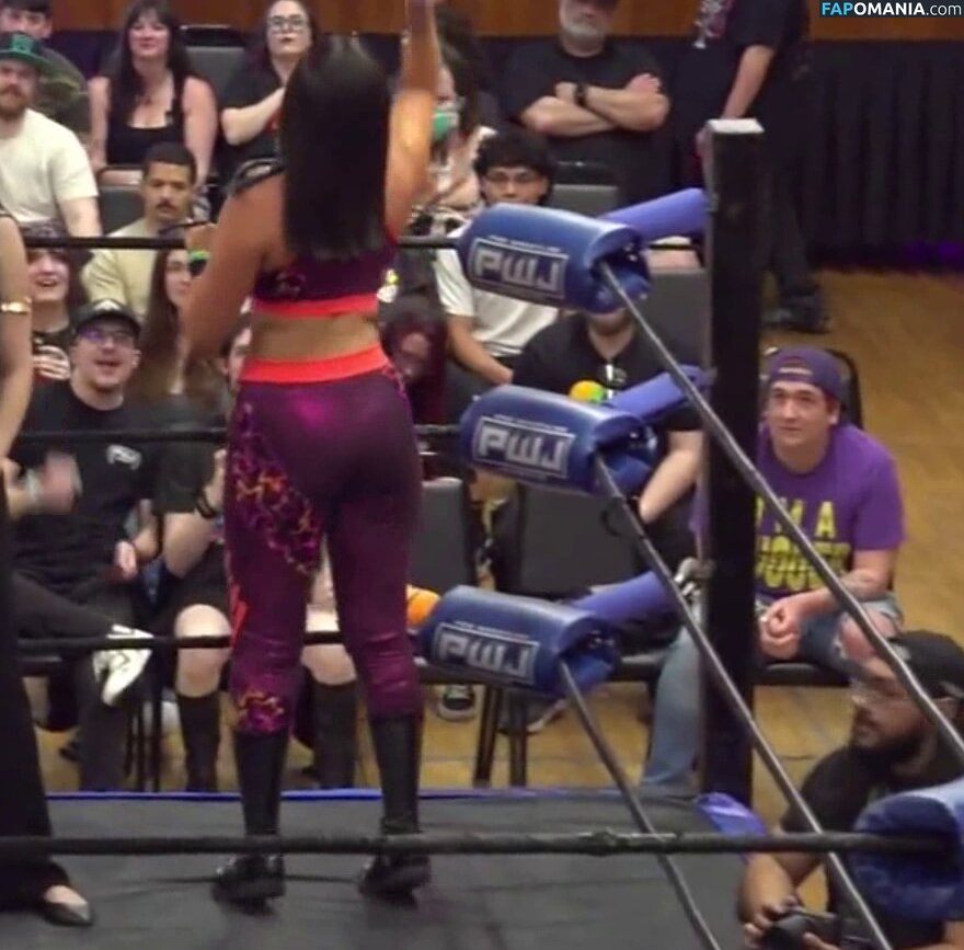 ItsIzzyMania / Izzy Moreno / WWYTWrestling Обнажённый OnlyFans  Утёкшее фото #45