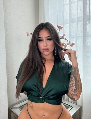 Jacqueline Valen