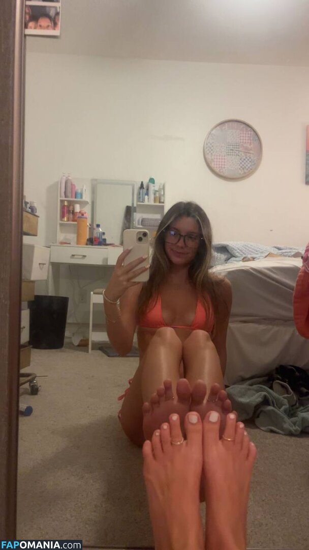 Jasmine.Stanger / LittleLilly18 / jasminestanger07 Обнажённый OnlyFans  Утёкшее фото #4