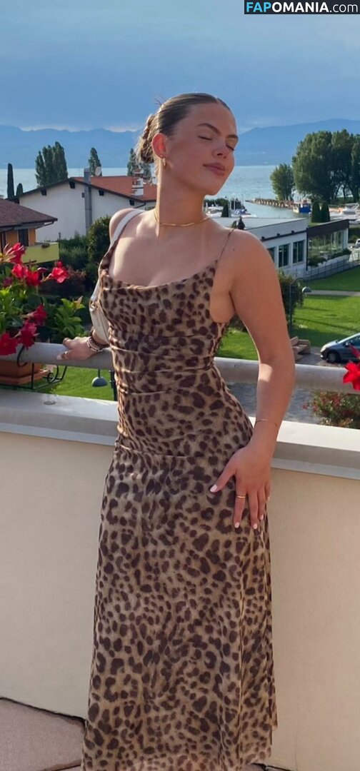 Jelle Karbstein / Jellefeline / jelenajensen Обнажённый OnlyFans  Утёкшее фото #179