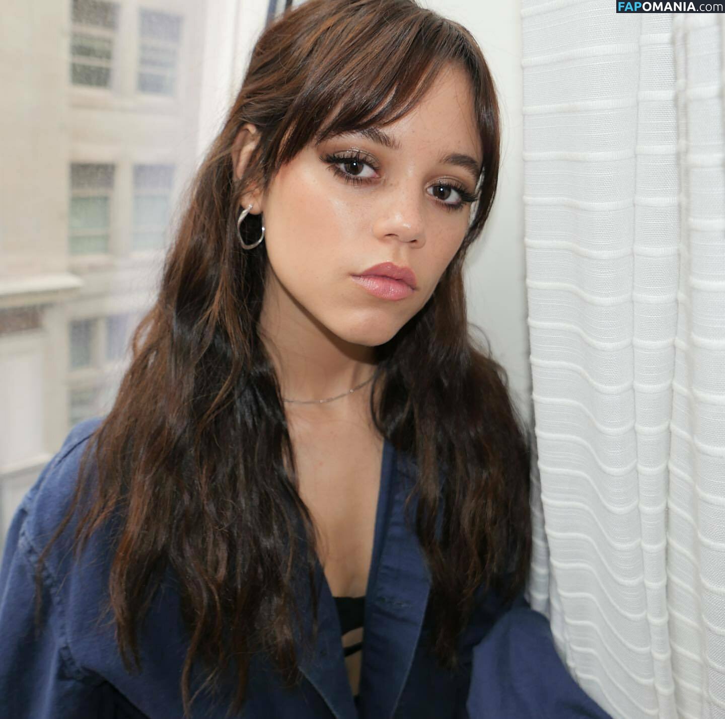 Jenna Ortega / Page / jennaortega Обнажённый OnlyFans  Утёкшее фото #86