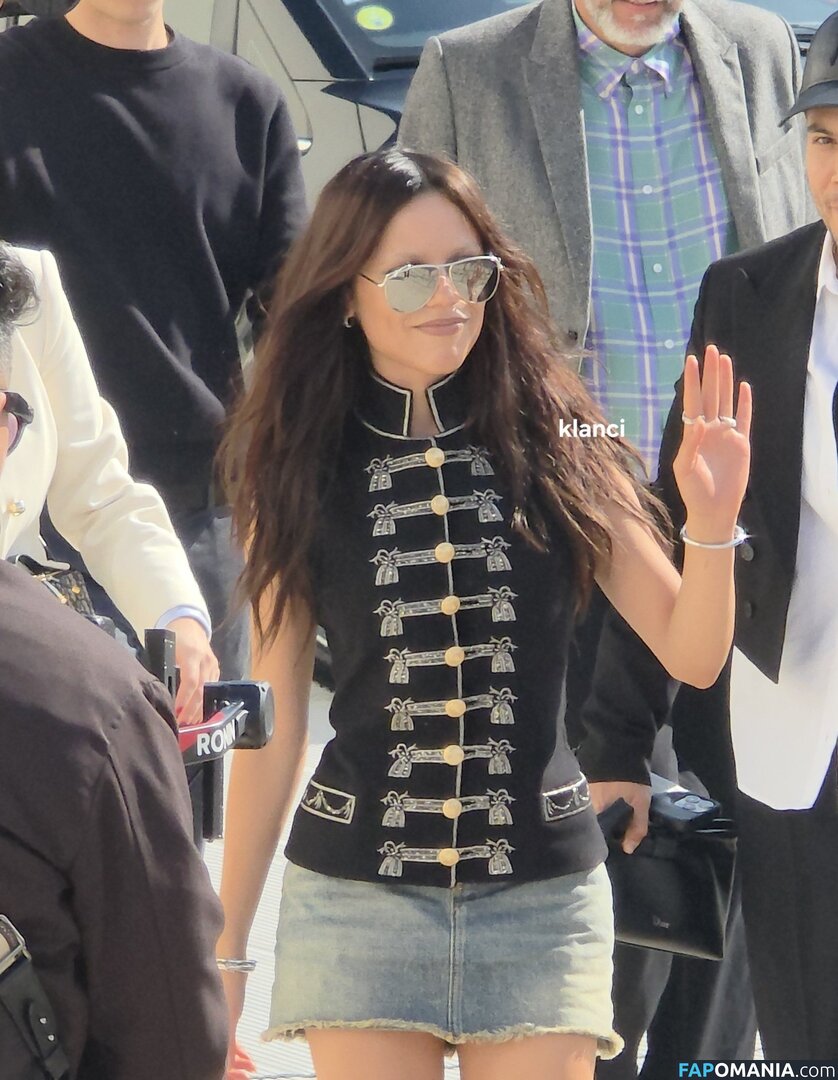 Jenna Ortega / Page / jennaortega Обнажённый OnlyFans  Утёкшее фото #1632