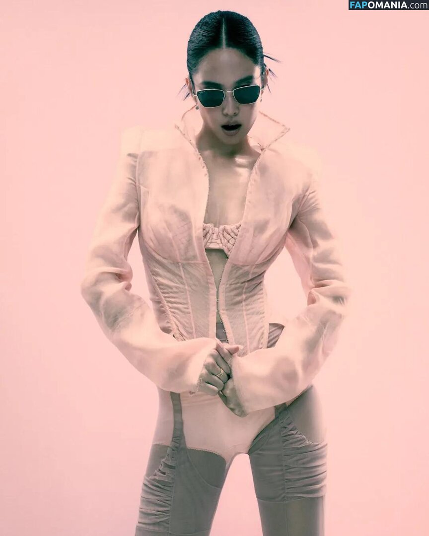 Blackpink / Jennie | BLΛƆKPIИK / jennierubyjane / sheflieshigh Обнажённый OnlyFans  Утёкшее фото #511