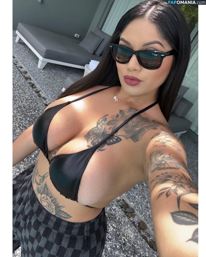 Jessica Elliott / Jessica Estrada / https: / jesslilyelliott / pinky_von_tease / pinkyvont Обнажённый OnlyFans  Утёкшее фото #3