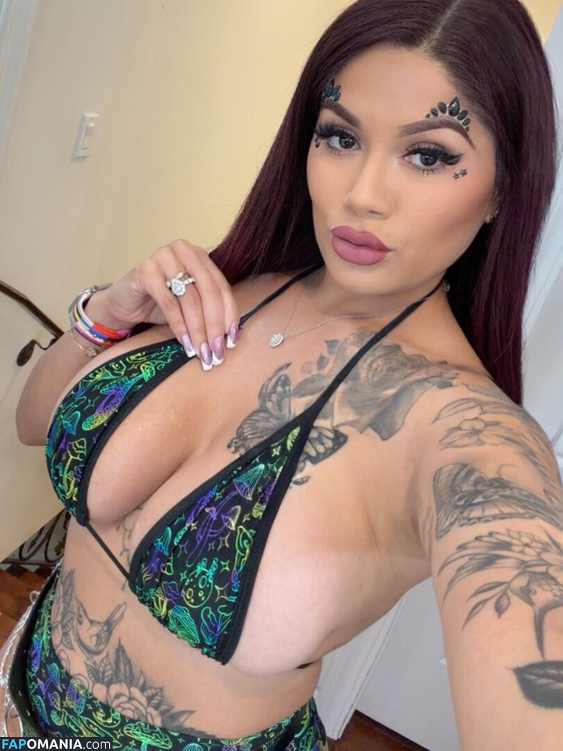 Jessica Elliott / Jessica Estrada / https: / jesslilyelliott / pinky_von_tease / pinkyvont Обнажённый OnlyFans  Утёкшее фото #10