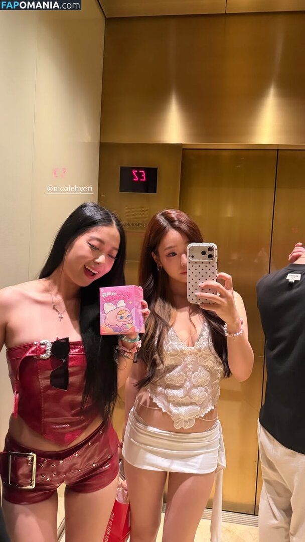 AGirlAndAGame / Jessica / jessicahkim / jessicanigri / kaburbank Обнажённый OnlyFans  Утёкшее фото #949