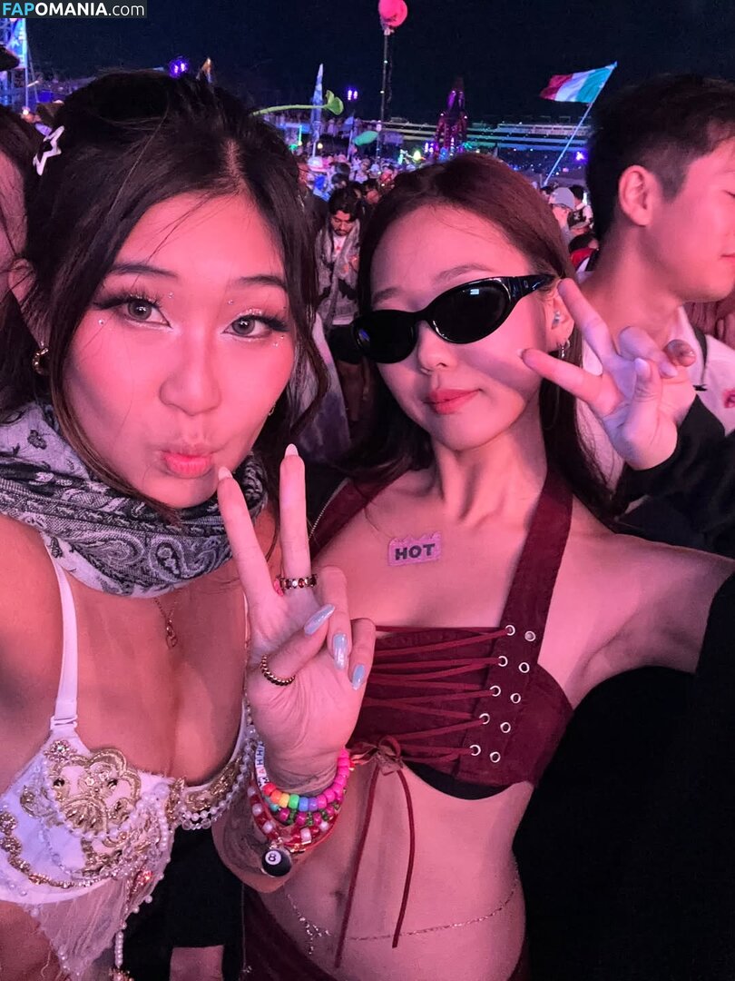 AGirlAndAGame / Jessica / jessicahkim / jessicanigri / kaburbank Обнажённый OnlyFans  Утёкшее фото #953