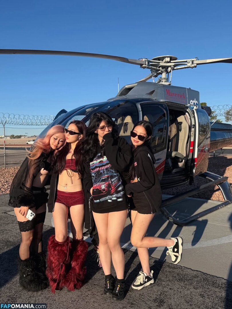 AGirlAndAGame / Jessica / jessicahkim / jessicanigri / kaburbank Обнажённый OnlyFans  Утёкшее фото #958