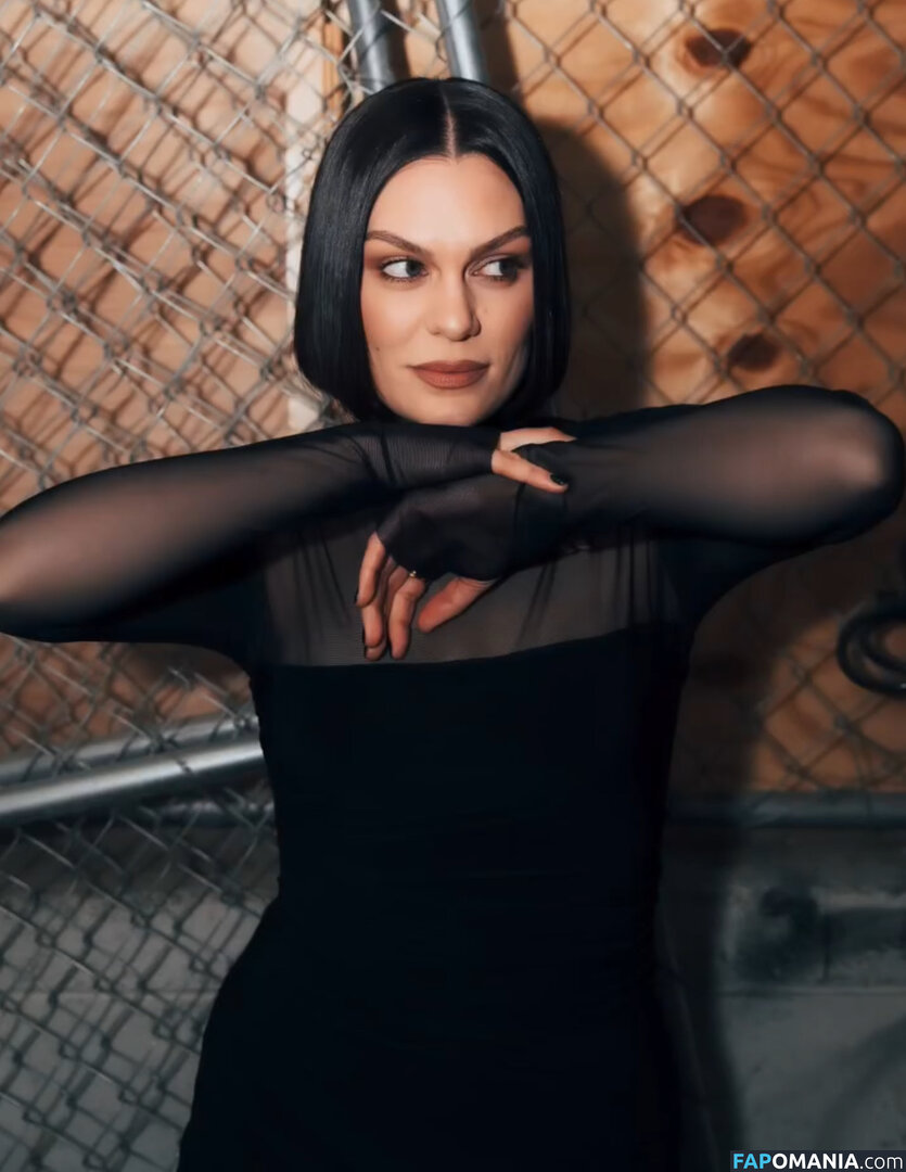 Jessie J / https: / jessie-j / jessiej Обнажённый OnlyFans  Утёкшее фото #182