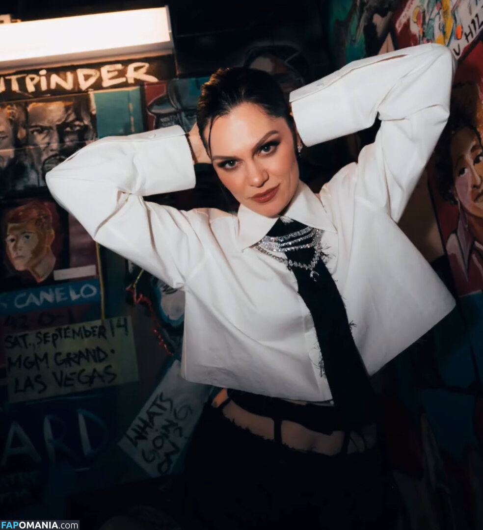 Jessie J / https: / jessie-j / jessiej Обнажённый OnlyFans  Утёкшее фото #191
