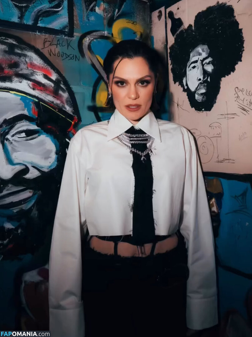 Jessie J / https: / jessie-j / jessiej Обнажённый OnlyFans  Утёкшее фото #192