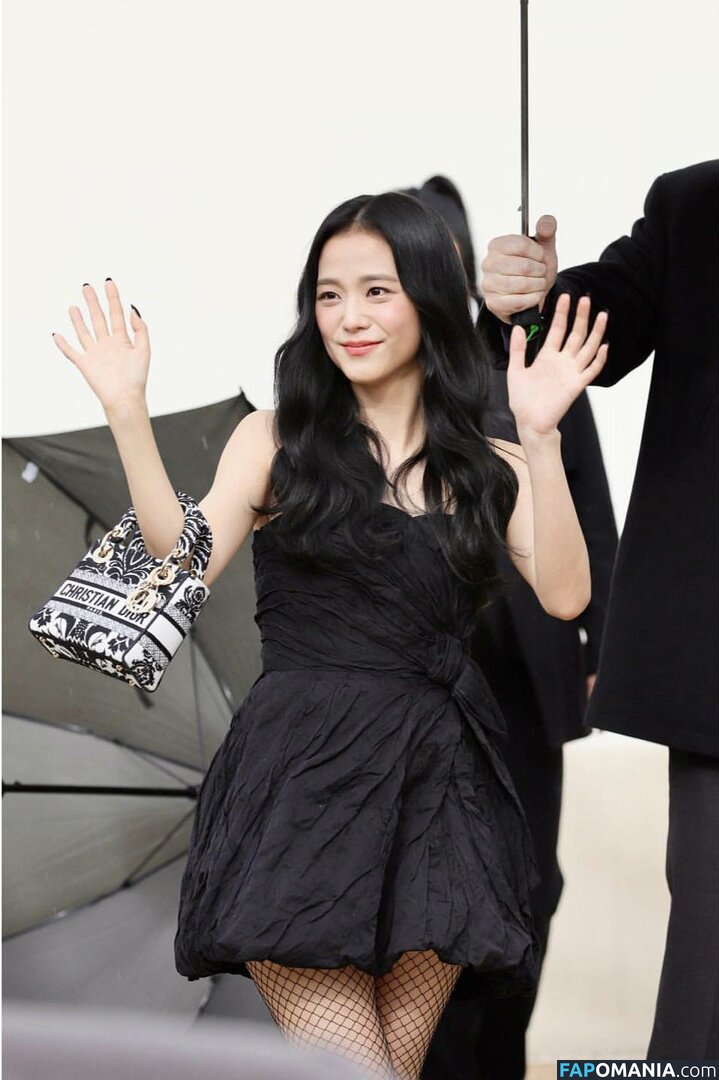 BLACKPINK / Jisoo / qenshizu / sooyaaa__ Обнажённый OnlyFans  Утёкшее фото #65