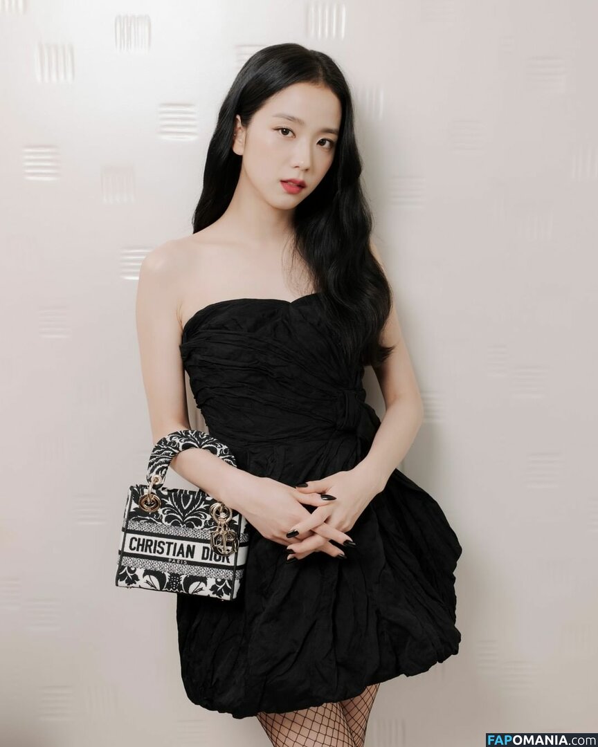 BLACKPINK / Jisoo / qenshizu / sooyaaa__ Обнажённый OnlyFans  Утёкшее фото #93