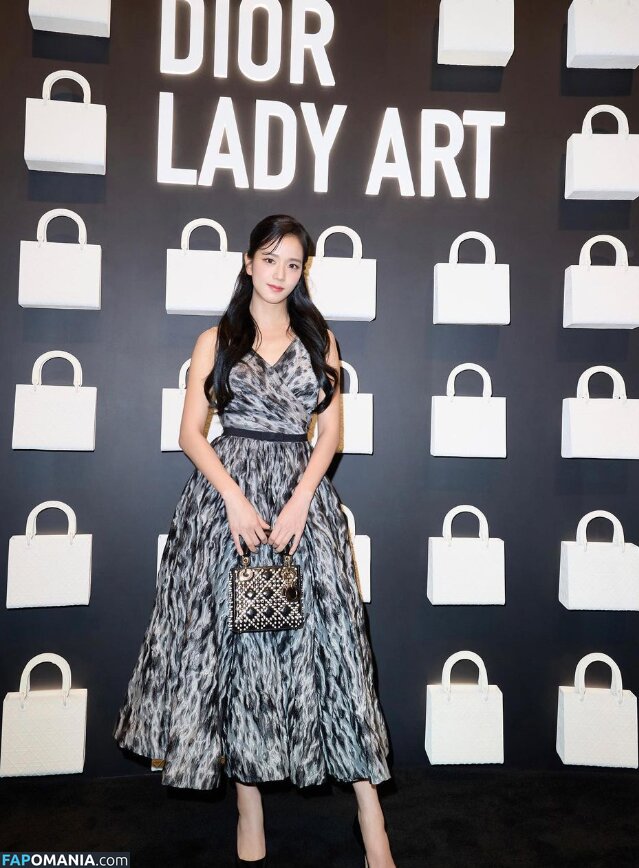 BLACKPINK / Jisoo / qenshizu / sooyaaa__ Обнажённый OnlyFans  Утёкшее фото #97