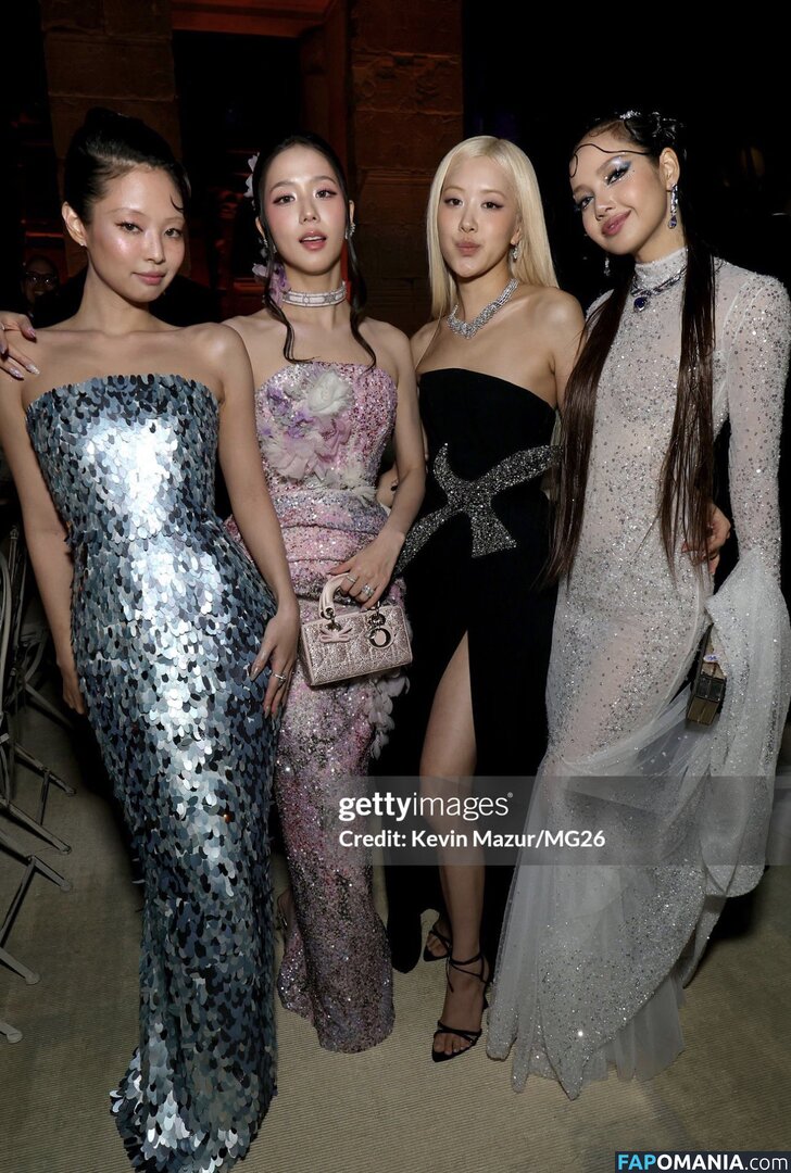 BLACKPINK / Jisoo / qenshizu / sooyaaa__ Обнажённый OnlyFans  Утёкшее фото #637