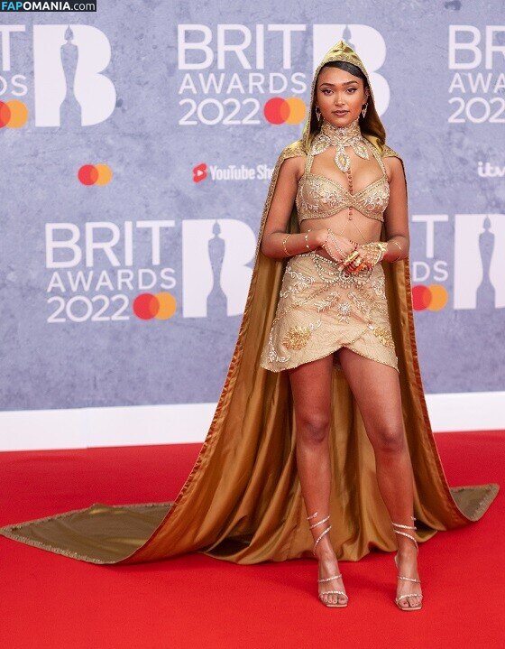 Joy Crookes / https: / joycrookes Обнажённый OnlyFans  Утёкшее фото #37