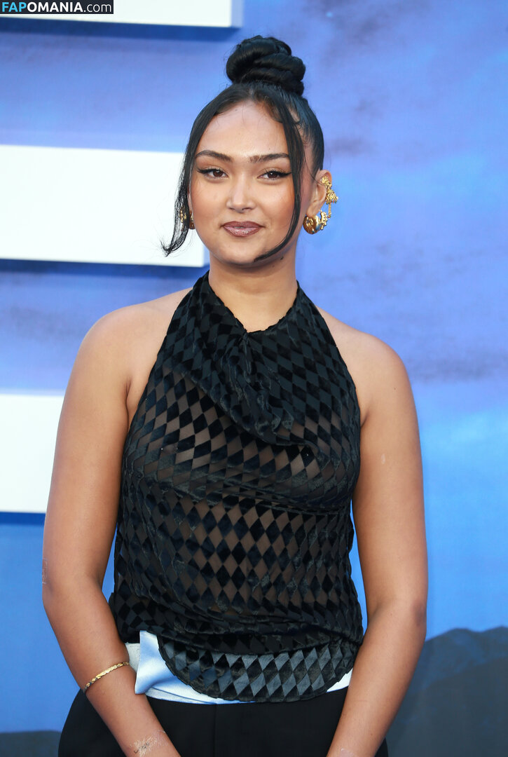 Joy Crookes / https: / joycrookes Обнажённый OnlyFans  Утёкшее фото #43