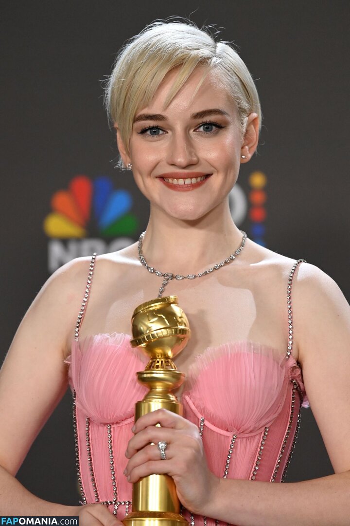 Julia Garner / juliagarnerofficial / ztyg_29 Обнажённый OnlyFans  Утёкшее фото #5