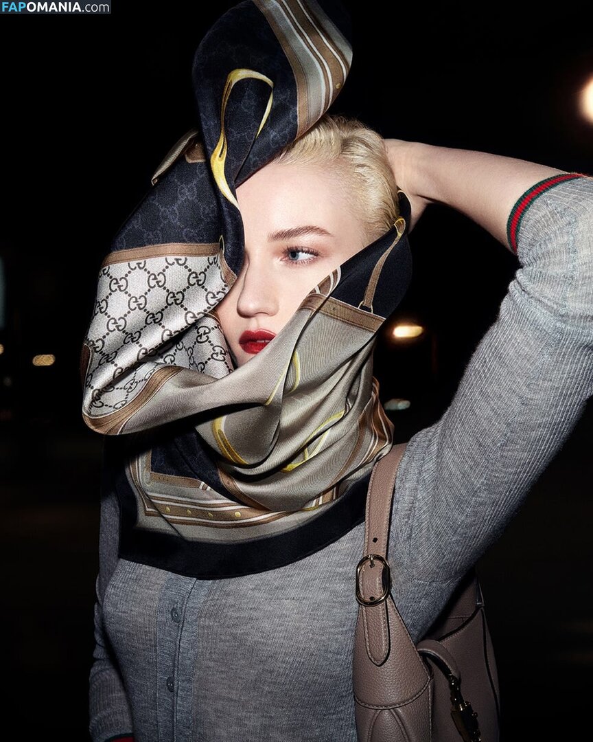 Julia Garner / juliagarnerofficial / ztyg_29 Обнажённый OnlyFans  Утёкшее фото #16