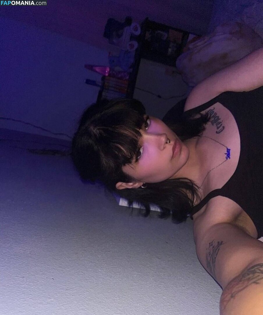 Julia Graham / https: / teasingmoon / teasingmoon... / temptedevil / temptedevil... Обнажённый OnlyFans  Утёкшее фото #10