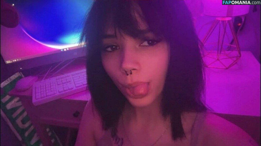 Julia Graham / https: / teasingmoon / teasingmoon... / temptedevil / temptedevil... Обнажённый OnlyFans  Утёкшее фото #14