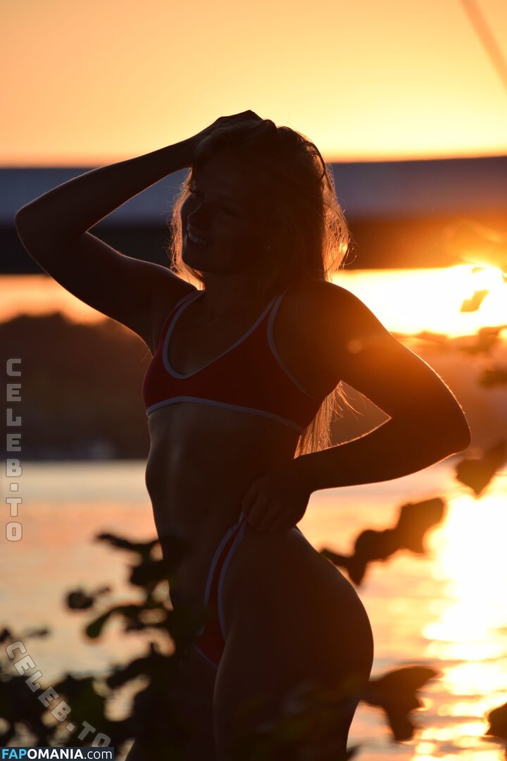 Julia Haas / julia__haas Обнажённый OnlyFans  Утёкшее фото #1