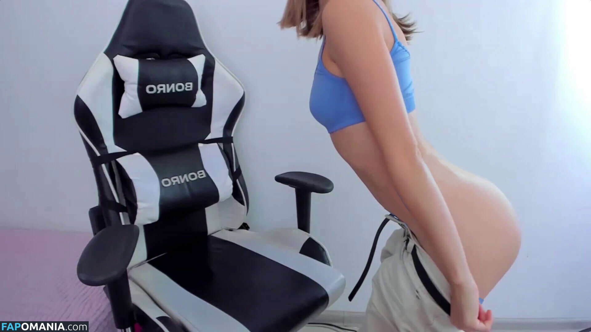 janicecarons / julia_dreams.co / juliadreamsi / juliawoodis / lisamerrins Обнажённый OnlyFans  Утёкшее фото #1