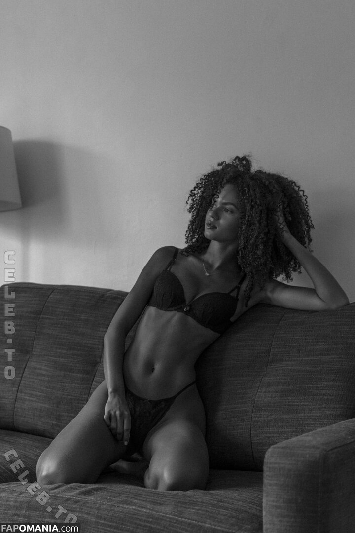 Juliana Nalu / https: / juliananalu / naluando / nalujuliana Обнажённый OnlyFans  Утёкшее фото #321
