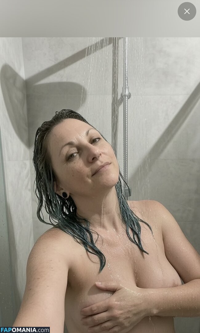 julia_rock_066 / juliarock0666 Обнажённый OnlyFans  Утёкшее фото #2